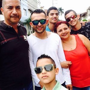 Meet your Posher, Eduardo